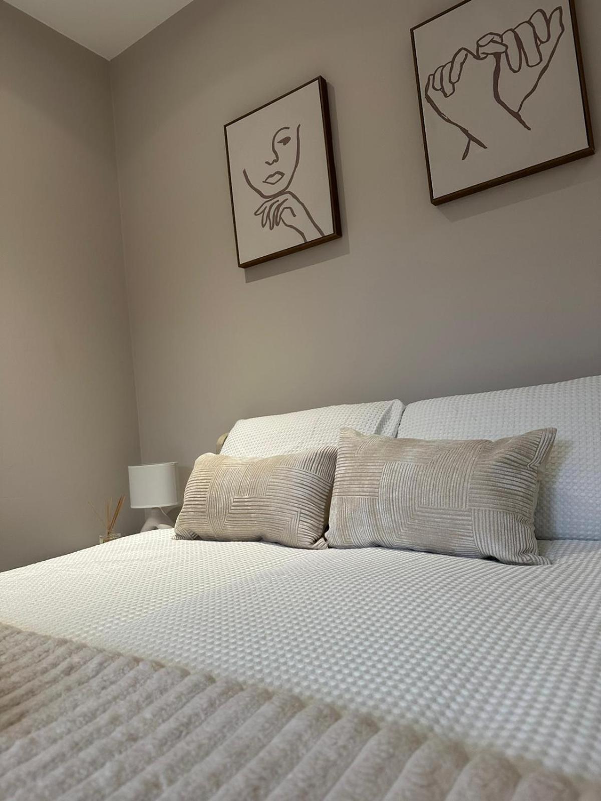 Richardson Deluxe Apartments - 3 Bed Londres Extérieur photo