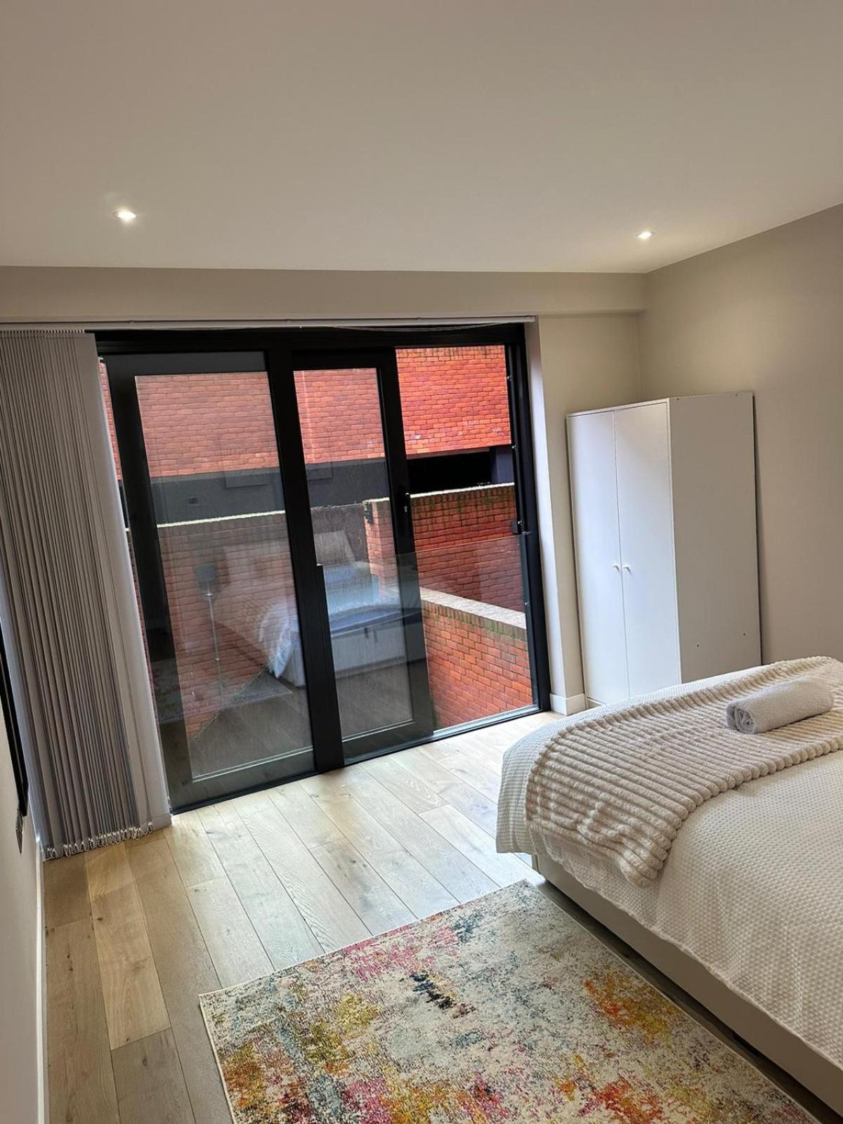 Richardson Deluxe Apartments - 3 Bed Londres Extérieur photo